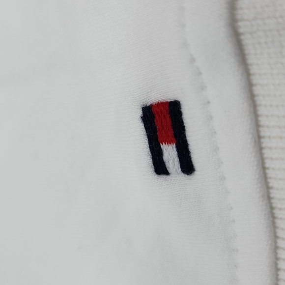 TOMMY HILFIGER WHITE MEDIUM POLO SHIRT - Picture 7 of 10